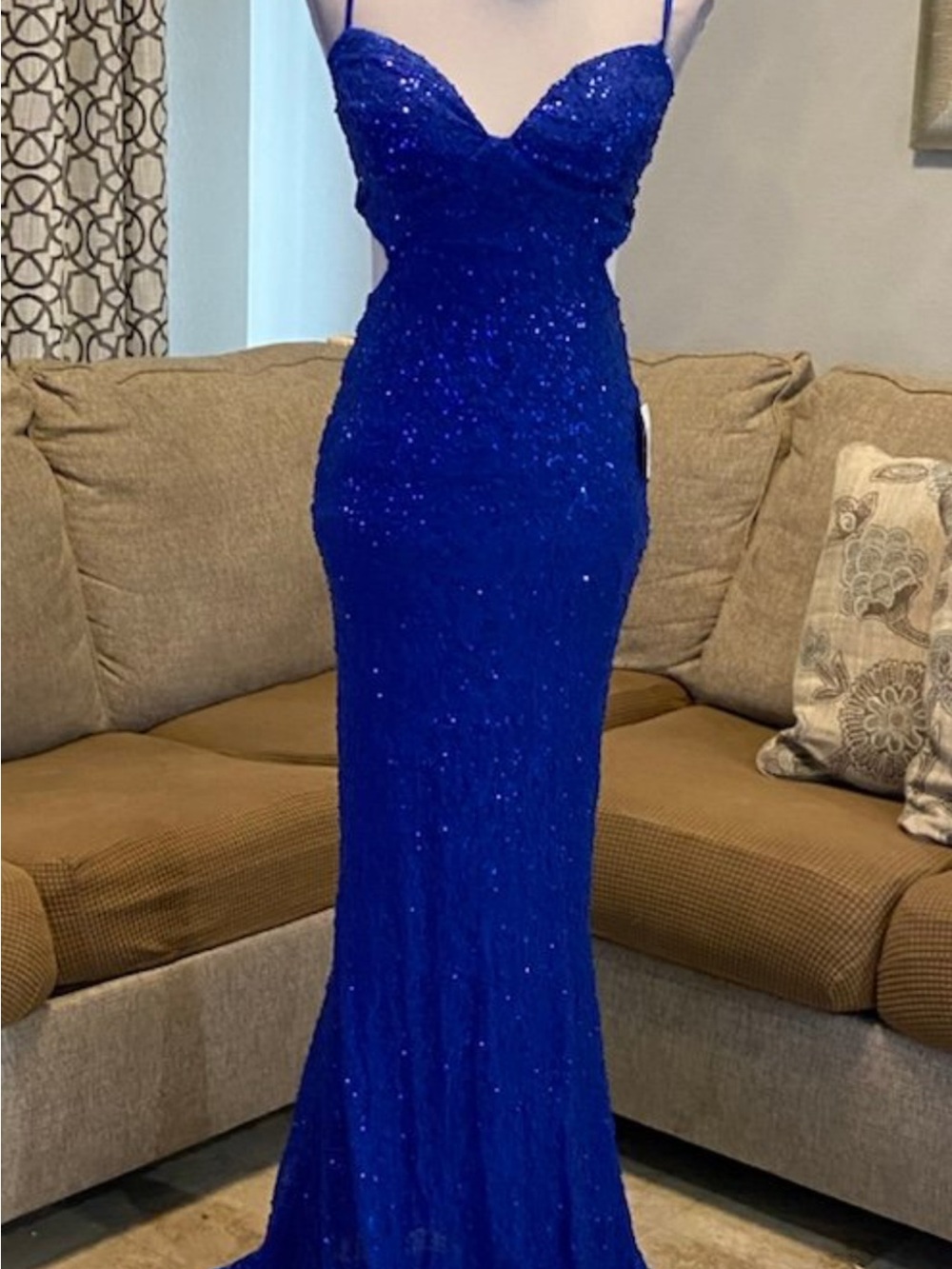 Brand new with tagsWindsor Royal Blue Sequin  Evening Gown size Medium